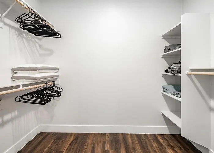 Escape To Luxurious & Modern 1 Bedroom Town Apartment Tempe